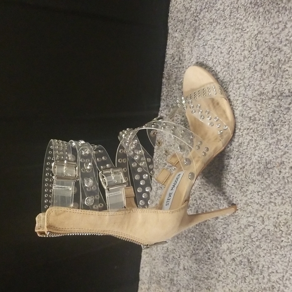 Heels - Picture 3 of 5